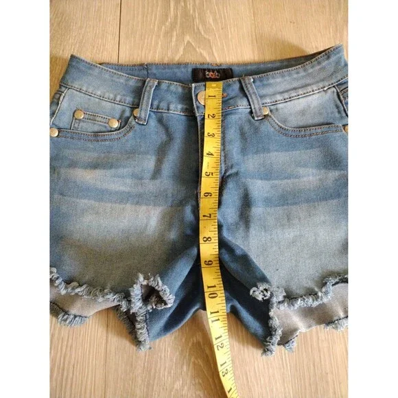 BQB Jean Shorts - size 9 - Picture 5 of 7